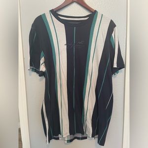 Hollister XL 100% cotton stripe Logo Graphic